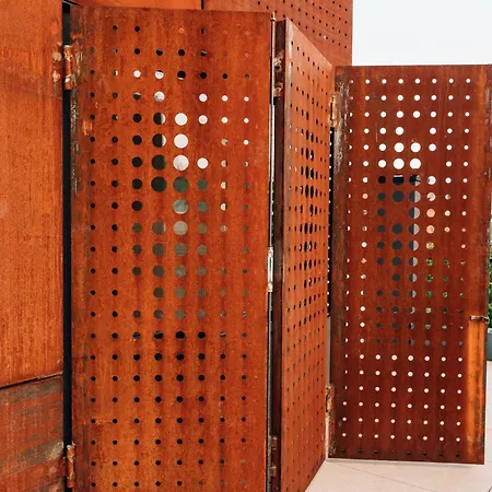 Dot מלון דירות